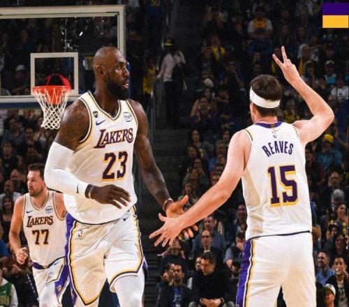 湖人28分大勝勇士！詹姆斯連轟4大紀錄，難怪說庫里沒KD贏不了他