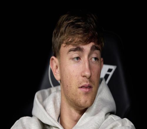 世體：赫伊森大概率進(jìn)入對(duì)陣赫塔費(fèi)的大名單，但他很難首發(fā)