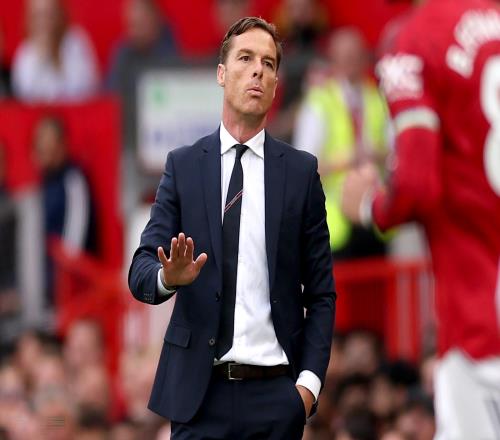 伯恩利主帥表達不滿判罰引發疑慮但對球隊依舊感到自豪_英超直播