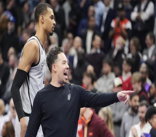 開心，馬刺隊主教練米奇約翰遜坦誠談及11連勝