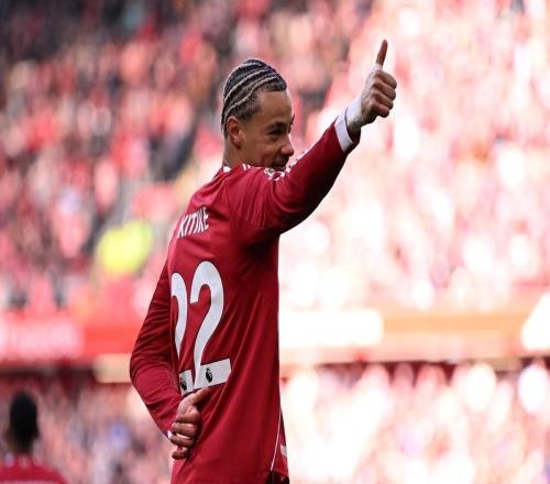 自薩拉赫以來，埃基蒂克是首位利物浦首秀賽季打入16球的球員