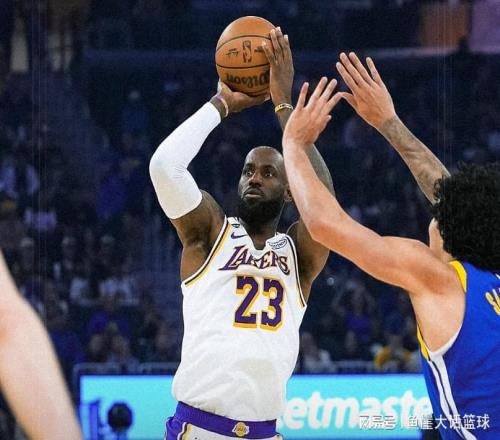 大勝！老詹22+9創兩紀錄，格林8中3全隊最低，東契奇26+8及時爆發