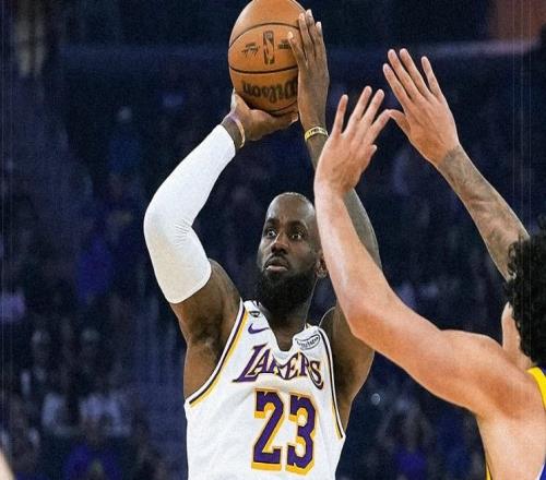 東契奇生日夜26+6+8，詹皇準(zhǔn)三雙造2大紀(jì)錄，湖人大勝勇士止3連敗