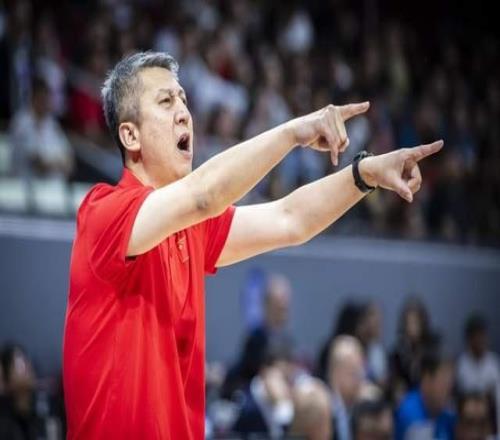 贏得丑陋！男籃攻守一團糟，趙睿+王浩然辣眼睛，郭士強束手無策