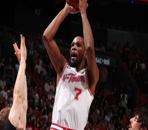 火箭出現內訌！杜蘭特空砍32分，申京阿門拖后腿，伊森叫板烏度卡