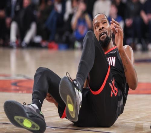 砍10+11+5！火箭隊伊森投籃數據太奇特：底角超神，換位置太普通