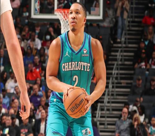 笑不活了！格威造謠詹姆斯，慘被大莫打臉，火速道歉：我錯(cuò)了