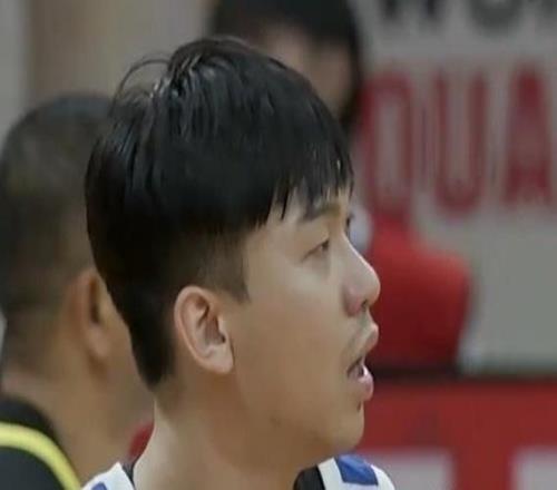 神助攻中國(guó)隊(duì)翻盤(pán)！臺(tái)北“趙睿”上頭引熱議媒體：很糙且迷之自信