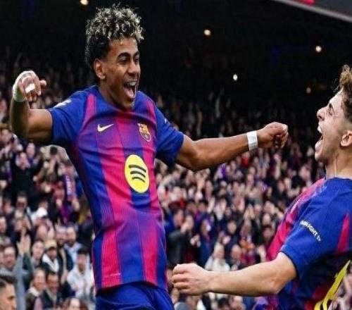 亞馬爾職業生涯首演“帽子戲法”，巴薩大勝穩居榜首