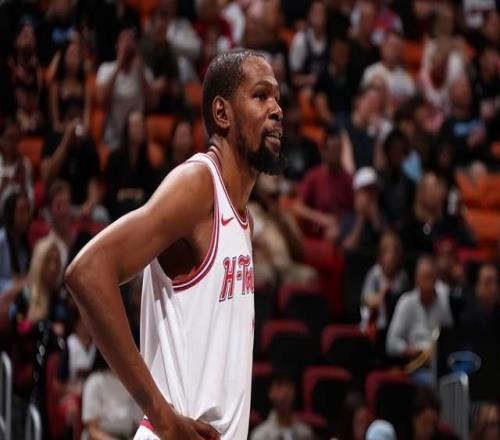 轟14+4+5！我破解了聯(lián)防，但伊森和謝潑德沒投進(jìn)，烏度卡賽后甩鍋