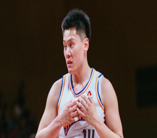 正負值最高！他只打第二場國家隊比賽，卻成了男籃贏球最大功臣！