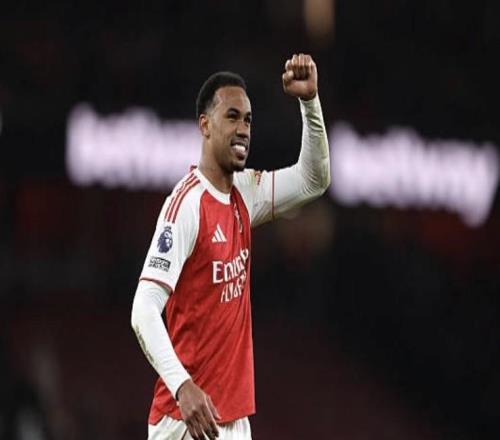 巧了，今晚所進(jìn)行的四場英超比賽均為主隊21獲勝