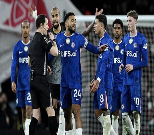 內維爾：桑切斯今天表現得很差，幾乎是完全失控了