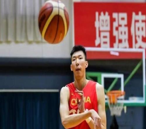 兩場世預賽過后，胡明軒等5名球員或無緣國家隊，周琦留隊查看