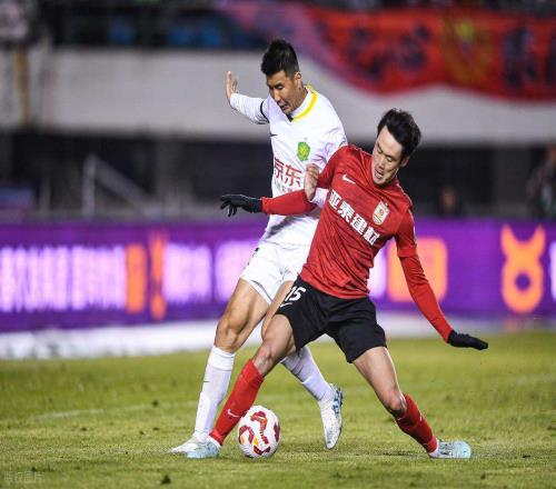 河南隊邊路再次喜添一員猛將，曾多次入選國足，本賽季將挑大梁