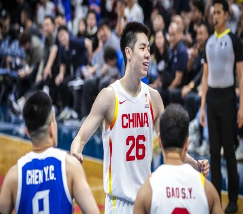 朱俊龍傷情更新！沒有大礙，2戰(zhàn)轟25分13板4助，已成男籃最強(qiáng)鋒線