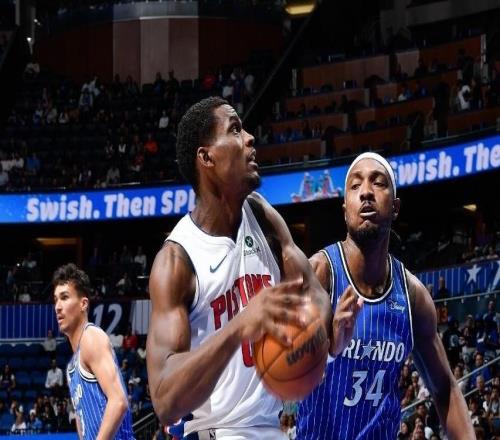 活塞力克魔術(shù)鞏固聯(lián)盟第一坎寧安29+7+11完勝班凱羅24+11