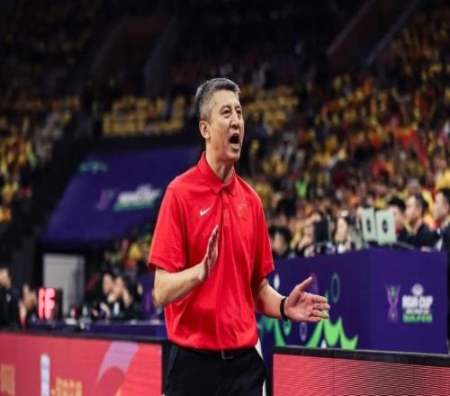 爭議！FIBA替中國臺北半場開香檳，賽后疑陰陽中國男籃，幸虧沒輸