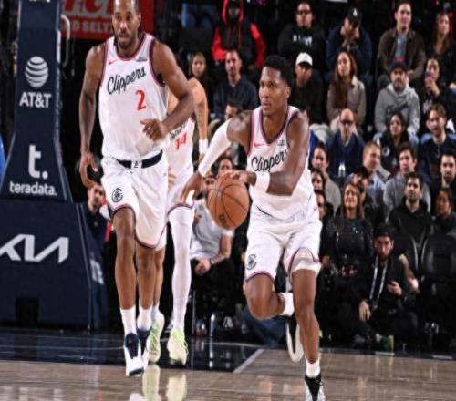 快船5人得分15+，20分勝鵜鶘！小卡23+5，大洛立大功，費爾斯28分