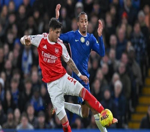 英超2：1險勝切爾西，阿森納繼續領跑積分榜，爭冠如火如荼