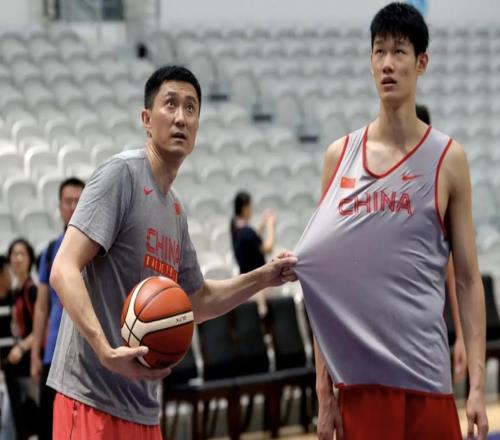 最靠譜的國手！剛打完世預賽就隨隊訓練，球迷：比周琦沉穩多了