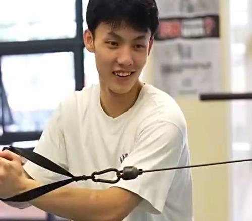 男籃后衛(wèi)線大換血！胡明軒因傷被迫退出，徐杰國(guó)家隊(duì)生涯結(jié)束了