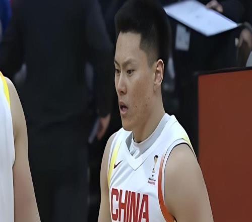 有情有義！上海隊特地給李弘權放長假，讓其享受“奶爸”時光