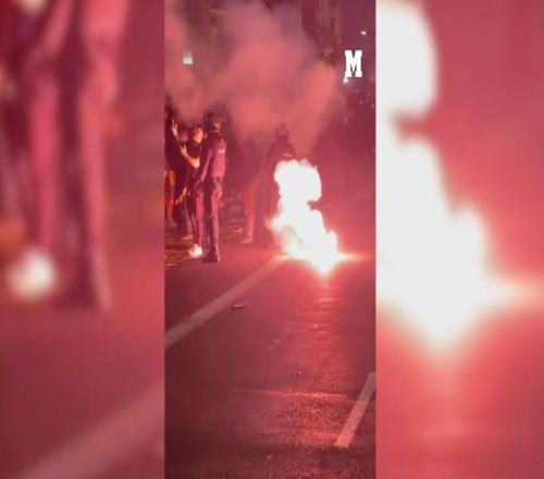 馬卡：賽前巴薩極端球迷向馬競大巴擲物，打碎了車窗