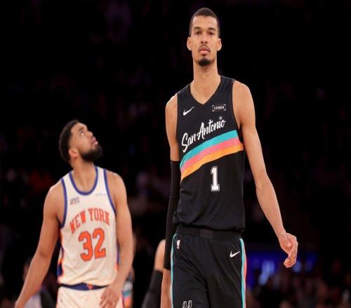 慘敗25分后，文班亞馬承認馬刺隊必須從尼克斯隊身上吸取教訓(xùn)