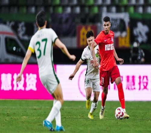 26歲國足鋒霸放狠話賽季目標(biāo)進(jìn)3球！上賽季只進(jìn)了2球，引發(fā)熱議