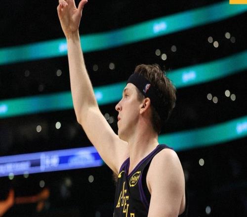 艱難！湖人逆轉鵜鶘，詹姆斯21分7助斯瑪特立功，但湖人暴露難題