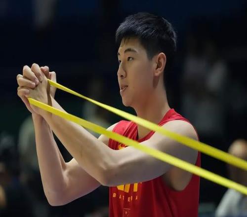 廣東最新消息！崔永熙傷勢痊愈，胡明軒再次受傷，奎因目標總冠軍