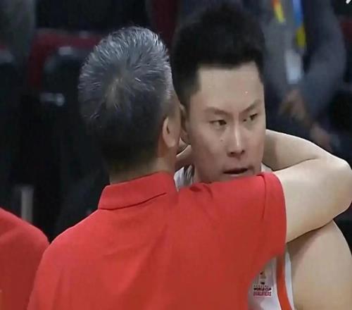 男籃1人被贊：很像黑人球員，彈速快，身體壯，會卡位，拼搶積極