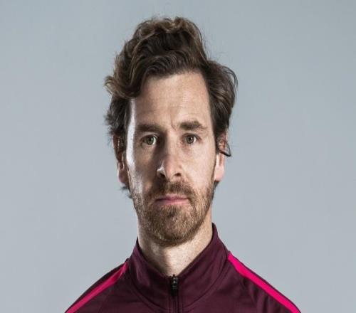 前中超名帥質疑葡超執法，點贊中超執法嚴格，要求葡超對標中超