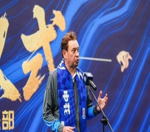 負重前行綻放申城，上海申花足球俱樂部出征新賽季