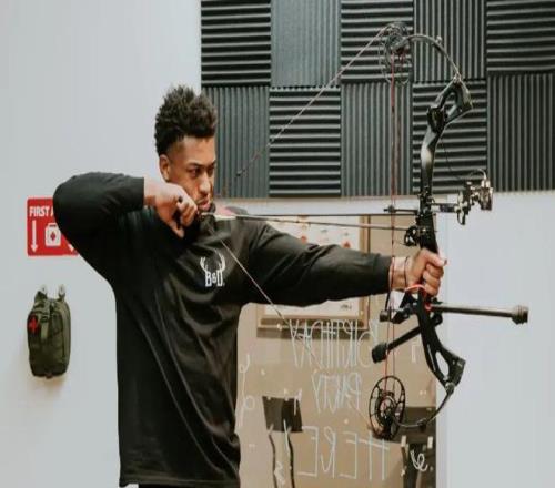 給文班剃頭的馬刺DJ，成為NBA最佳第六人