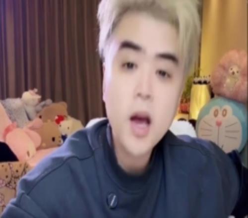 朱開：據(jù)我所知Kanavi的一些生活習(xí)慣我覺得接受不了韓國的文化