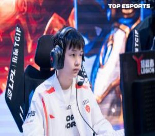 爆料人：TES和中單Creme續(xù)約，皓哥郭皓真的是每年盡力！