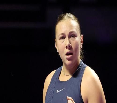 阿尼西莫娃21逆轉斯瓦泰克，后者無緣總決賽四強