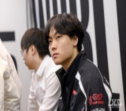 蜜月期結束！BLG雙打野合計9929戰績告別S15世界賽