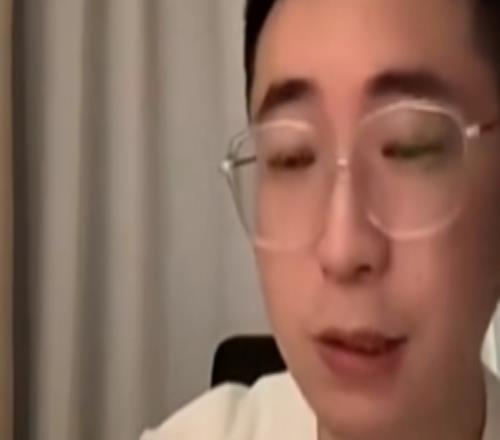 我也不知道啊！王多多：你們老喜歡玩我吃X的梗本來以為今天穩了