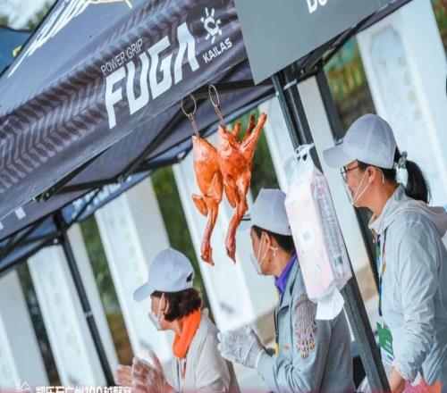 我老板曾經承諾過，跑完一場越野賽就發1000的獎金