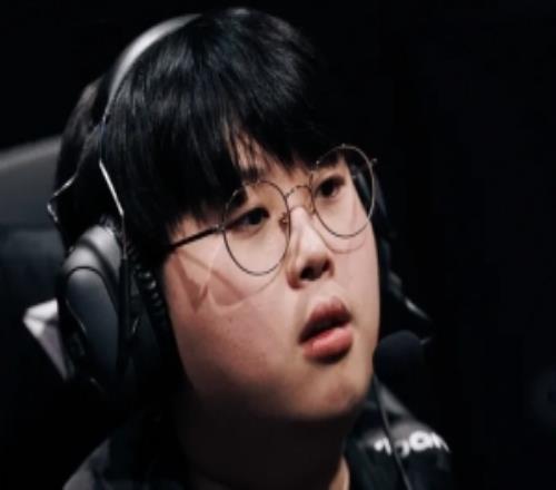 Peter：決賽第五局最遺憾T1下路無(wú)論優(yōu)劣都始終保持敏銳