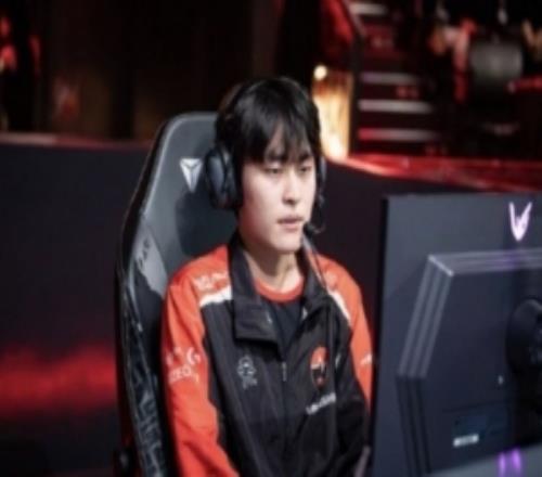 韓網爆料：打野選手Gideon將加入HLE