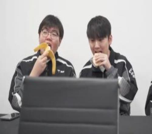 TES公布八強(qiáng)交手G2全程記錄：JKL后臺(tái)盛贊369發(fā)揮+回憶S10往昔