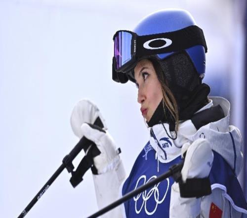 距冠軍僅差0.38分！谷愛(ài)凌為中國(guó)隊(duì)奪得米蘭冬奧會(huì)首銀