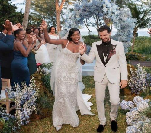 鄭欽文爭搶100萬澳元獎(jiǎng)金，阿卡預(yù)訂一年后表演賽，大威終于大婚