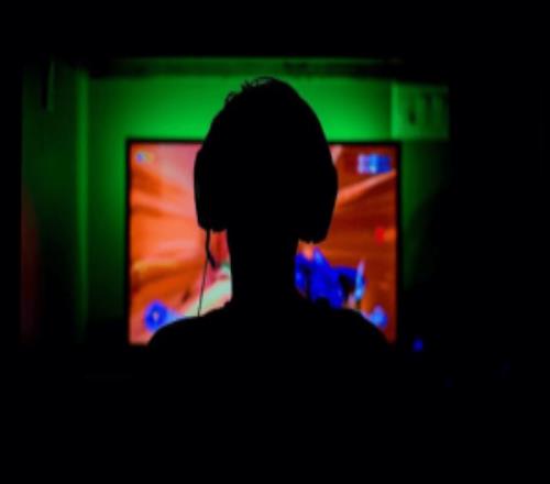 男子通宵包夜打游戲后倒地猝死家屬起訴電競(jìng)館及老板索賠157萬(wàn)