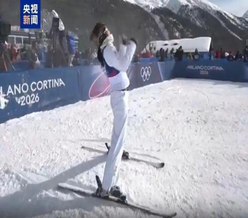 中國(guó)隊(duì)80分鐘連奪兩金