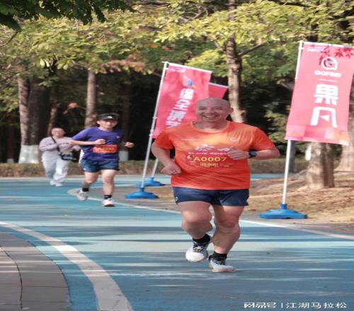 跑上賽道，辦這場“全員馬拉松”有啥用